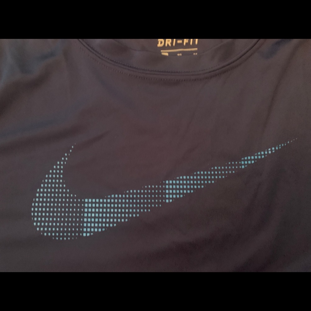 Nike long sleeve t-shirt